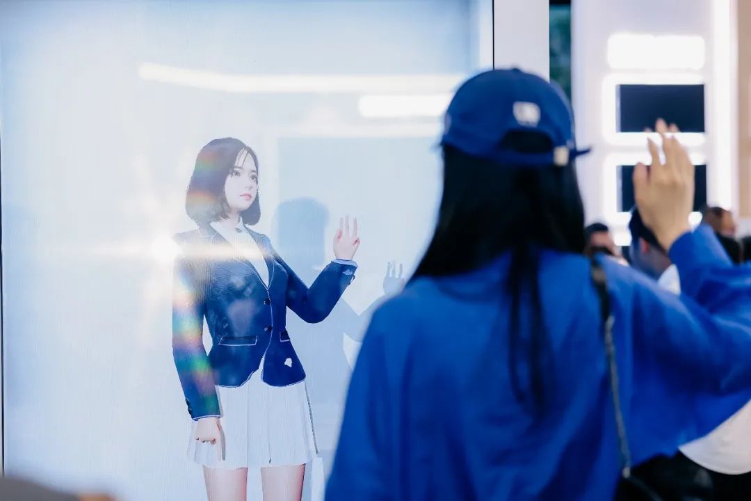 “AI+智能显示”引领未来 乐鱼官方站网页版登录入口新品InfoComm展大放异彩